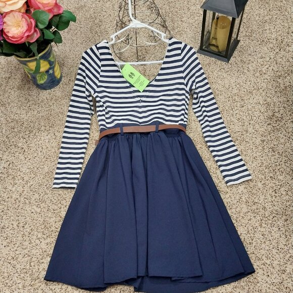 3083 Size Small Charming Charlie Navy Blue And White Stripe Dress. NWT - Picture 4 of 7